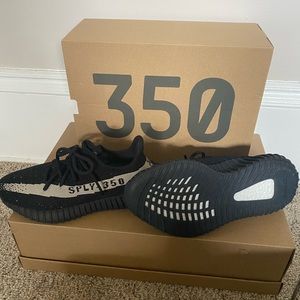 Yeezy 350 Black … Brand New 6.5 Boys